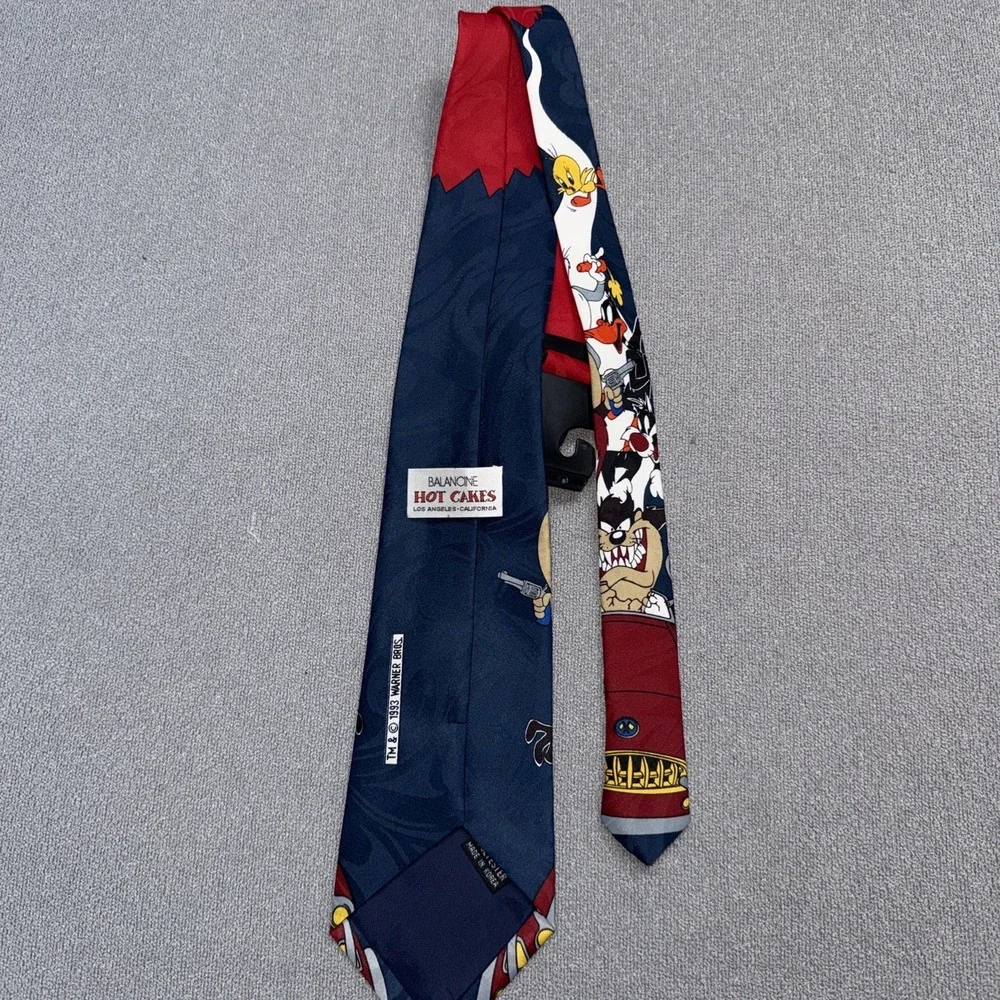Vintage 1993 Looney Tunes Mania Tie ~ Tazmanian Devil ~ Bugs Bunny~Wile E Coyote